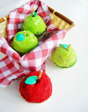 kids_0914_fondant_cupcakes